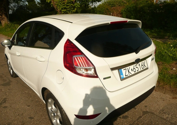 Ford Fiesta cena 38400 przebieg: 51900, rok produkcji 2017 z Koszalin małe 667
